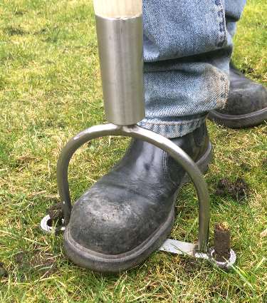 Hollow tine deals aerator screwfix